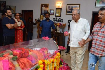 Celebrities Pay Homage to Vijaya Nirmala Garu